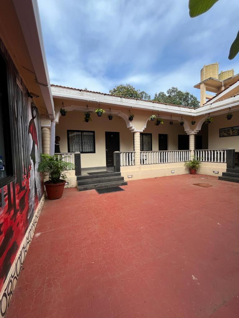 Vagator House Resort Goa Esterno foto