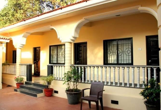 Vagator House Resort Goa Esterno foto